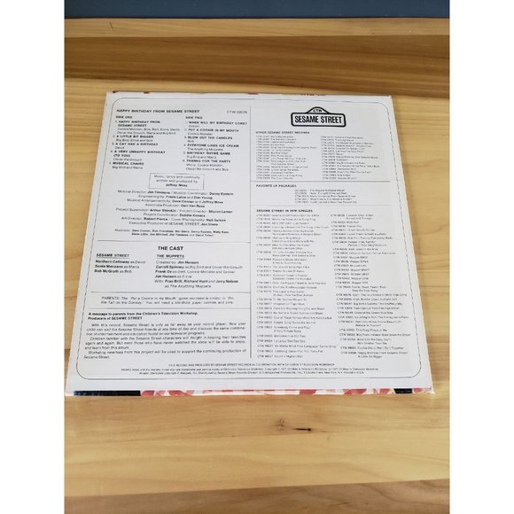 Vintage Sesame Street Happy Birthday 33 13/2 LP Vinyl - Picture 2 of 5